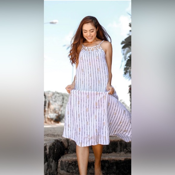 Lailana Pineapple Print Dress for Mom and Daughter 💖 - Picture 7 of 8